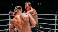Roman Kryklia vs. Alex Roberts