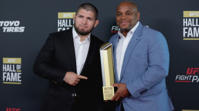 Khabib Nurmagomedov a Daniel Cormier