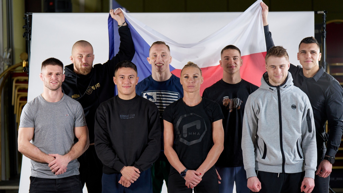 KSW 91 - online průběh turnaje a výsledky. Brichta v boji o titul padnul, Humburger s Juráčkem si připsali tvrdá ukončení