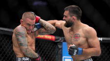 Dustin Poirier vs. Benoit Saint Denis