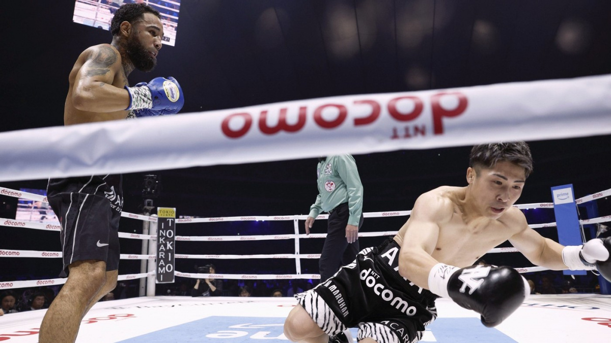 Překvapení v Tokiu, boxerský fenomén Inoue šel v prvním kole do počítání, nakonec ale slavil vítězství na KO