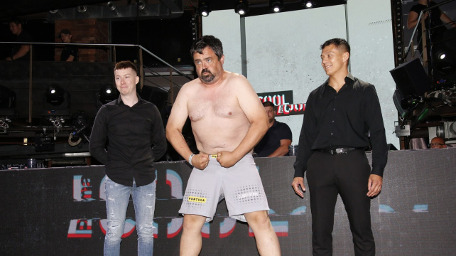 Pavel Novotný si v Clashi došel pro drsnou nakládačku