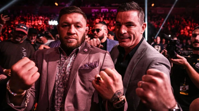 Zaměstnanec roku. Boxer z BKFC si nechal na záda vytetovat McGregora a promotéra Feldmana