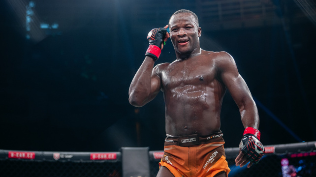 Keita je pro UFC ztrátový, dělá jednu chybu za druhou, zaznívá z vedení Oktagonu