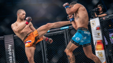 Ronald Paradeiser vs. Acoidan Duque
