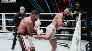 Šokující zvrat v ringu. Kickboxer předčasně slavil, soupeři tím dal čas na zotavení a nakonec sám schytal KO