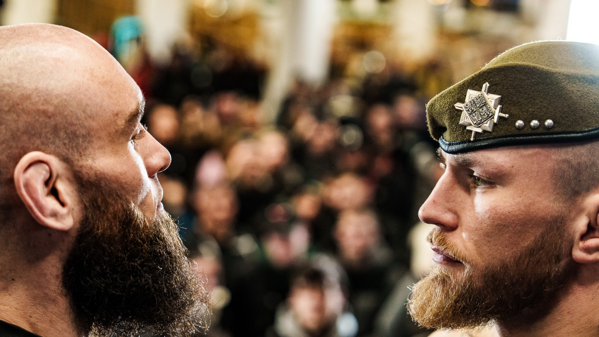 Pomsta od KSW? Humburgerův bonus šel na psí útulek. Byl nervózní a vylekaný, vzpomíná manažer