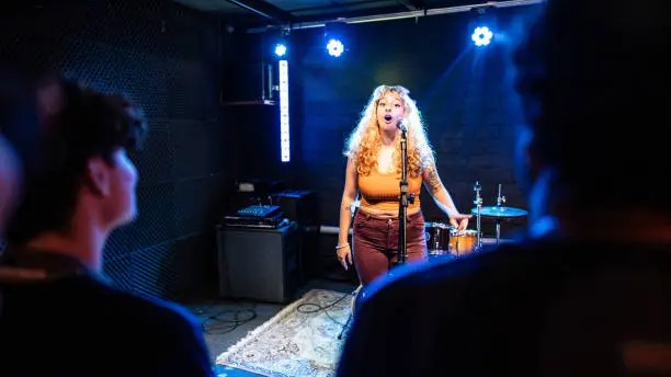 Okamžitá radost ze sledování živých vystoupení