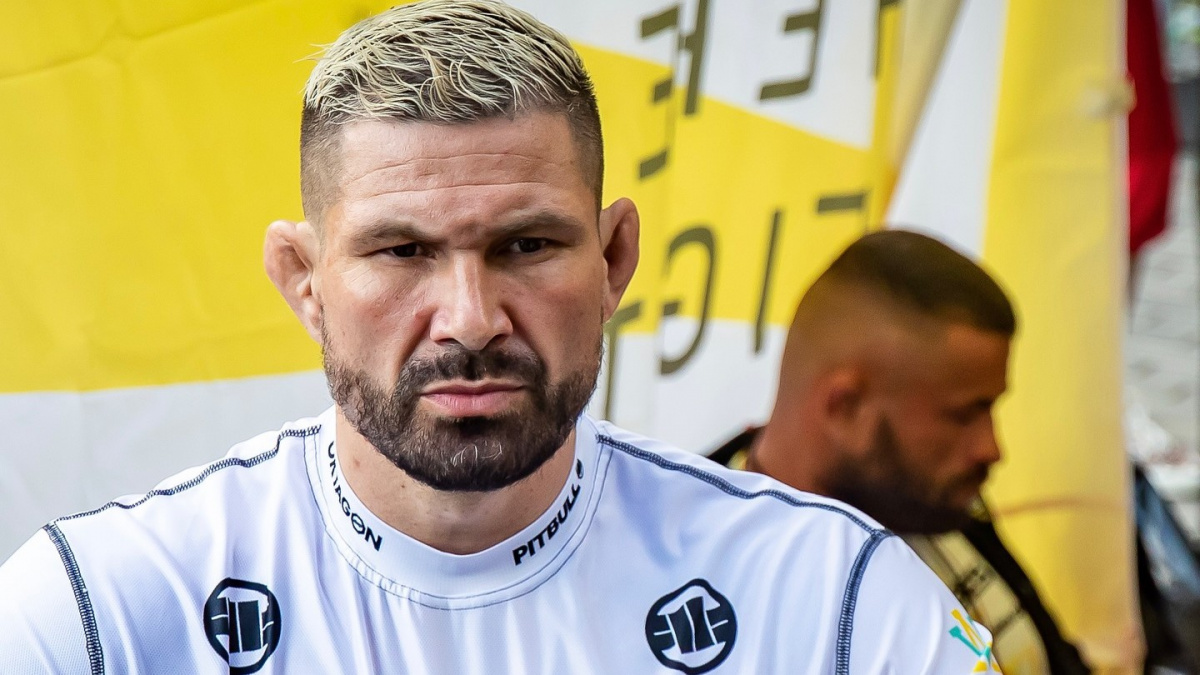 Šéf Oktagonu se během diskuze mezi bojovníky zastával Vémoly, Végh od něj naopak dostal pořádnou čočku