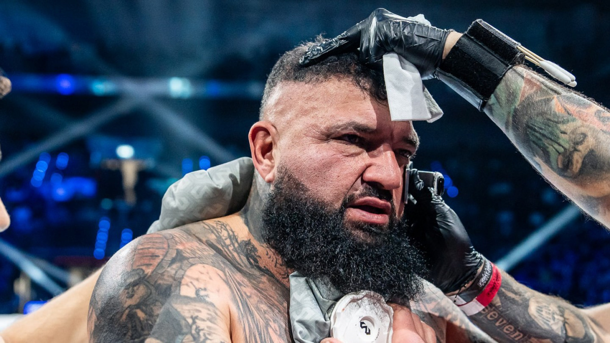 Cverna vydržel do třetího kola, pak začal stávkovat. Okradl diváky v hale, postěžoval si Fajk