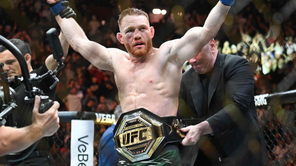 Šílená bitva! Jiří Procházka a další bojovníci oslavují nového krále UFC