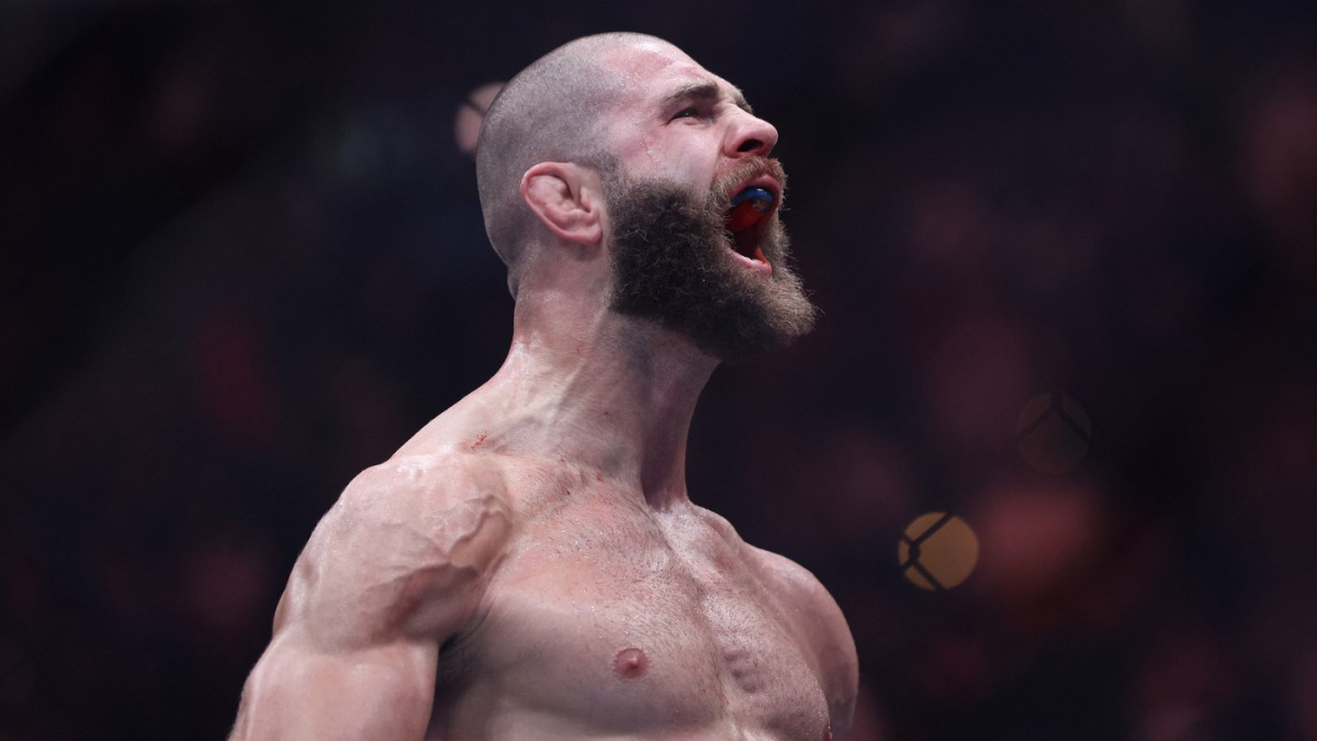 Procházka je trapný, nemám ho rád. Doufám, že vyhraje Khalil, prohlásil škrtič z UFC