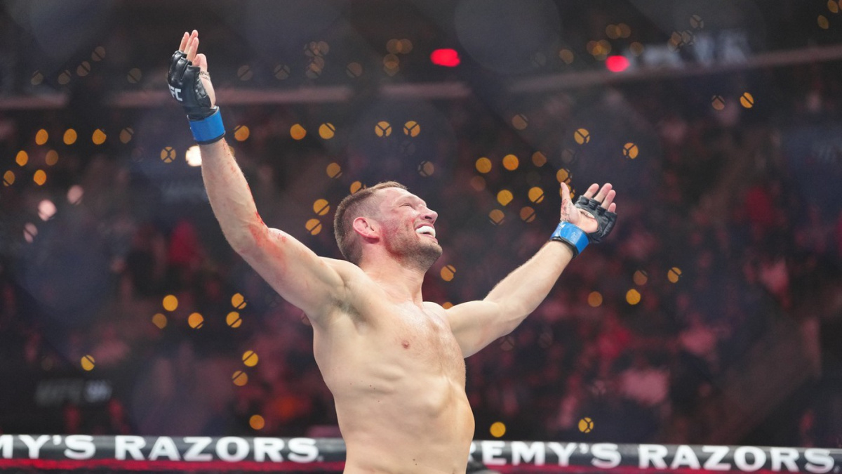 Chce titulovou šanci? Je naivní! Bojovníci reagují na vyrovnanou bitvu mezi Robertem Whittakerem a Reinierem de Ridderem