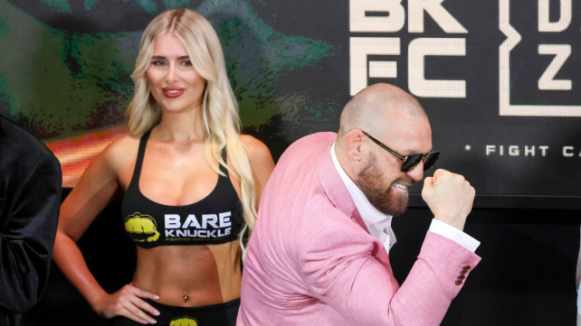 Konečně se domluvil s UFC? Nadšený McGregor se nechal otestovat, odevzdal krev i moč