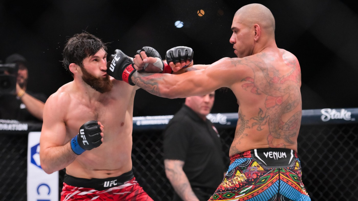 Největší zbabělec v UFC? Vystrašený Ankalaev se schovával před Pereirou. Je to mizerný šampion, vysmál se mu Poatan