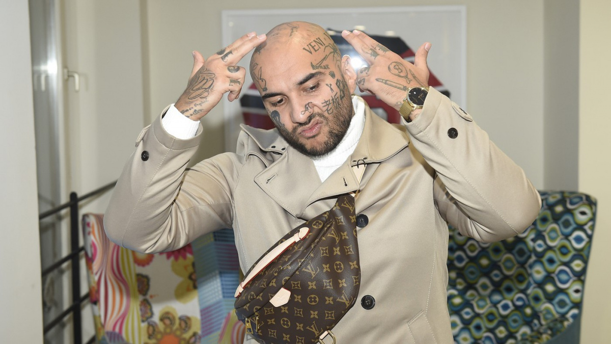 Tolik? Barber z Oktagonu prozradil, kolik prohrál na automatech