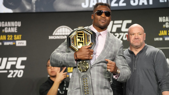 Šéf UFC vylíčil, jak ho Francis Ngannou chytil za límec, když nedostal bonus