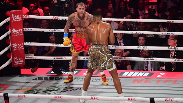 Domluvený výsledek? Podezřelý zápas mezi Paulem a Joshuou se stal terčem divokých spekulací