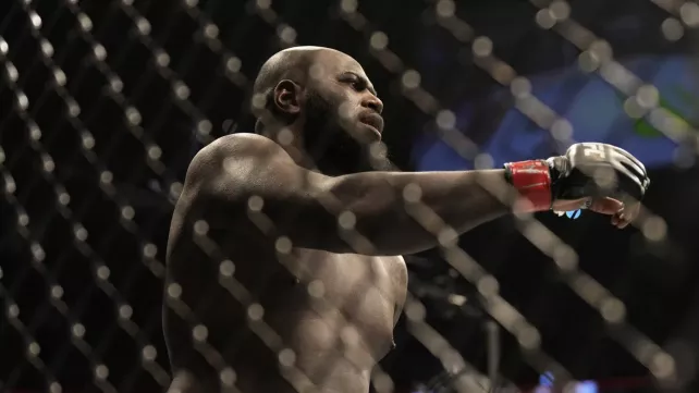 Jairzinho Rozenstruik během hádky pokousal partnerku. Skončil ve vazbě