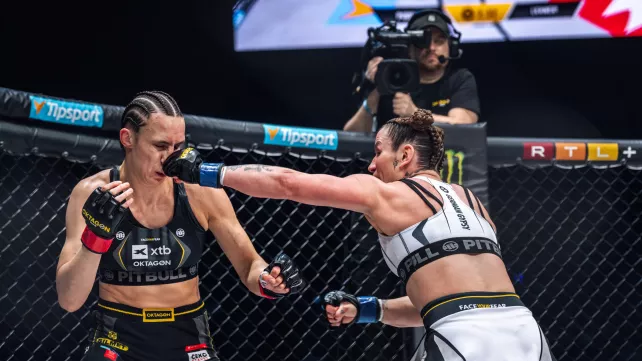 Náročná šichta v Oktagonu: Z Pudilové crčela krev, diváci nespokojeně pískali