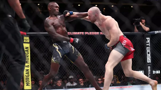 Éra Israela Adesanyi je nejspíš u konce. Bojovníci reagují na čtvrtou porážku v řadě