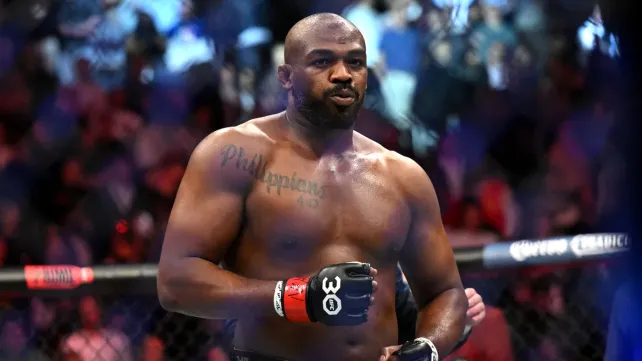 Jon Jones se zastal McGregora a vysvětlil zvláštní reakci na prohru Pereiry