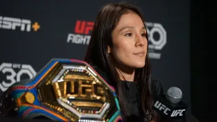 Kráska z UFC zveřejnila fotku s novým přítelem. Fanoušky dohnala k slzám