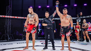 52letý polský horník dal v kleci tvrdou lekci dvoumetrovému fotbalovému chuligánovi