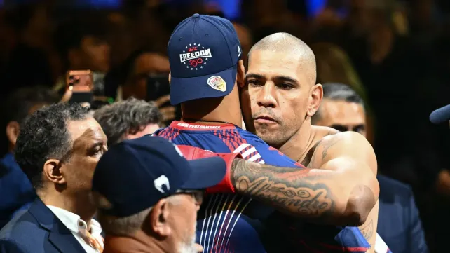 Ukřivděný Pereira obvinil UFC z manipulace, pustil se i do slavného komentátora